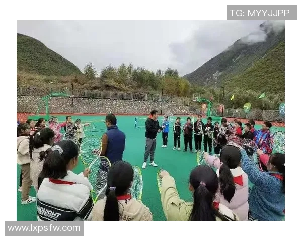 成都网球队防反体系解析:网球战术的创新与实践探讨